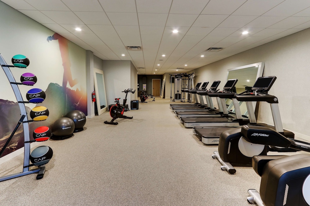 The Chattanoogan Hotel, Curio Collection by Hilton 34/73