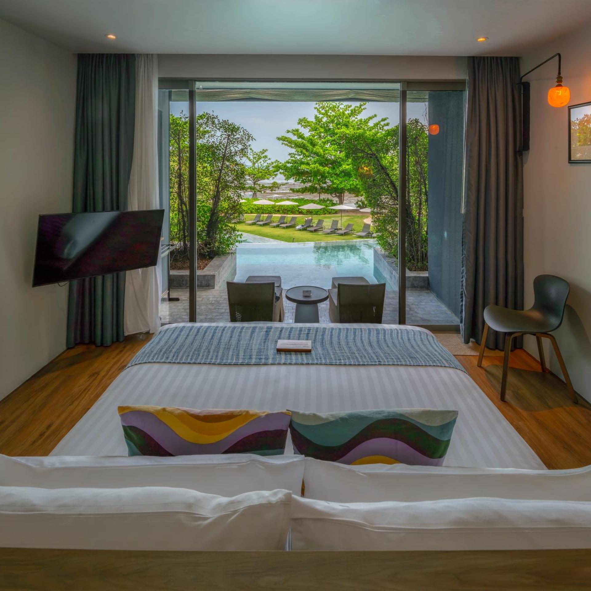 Deluxe, Sea View, Pool Access