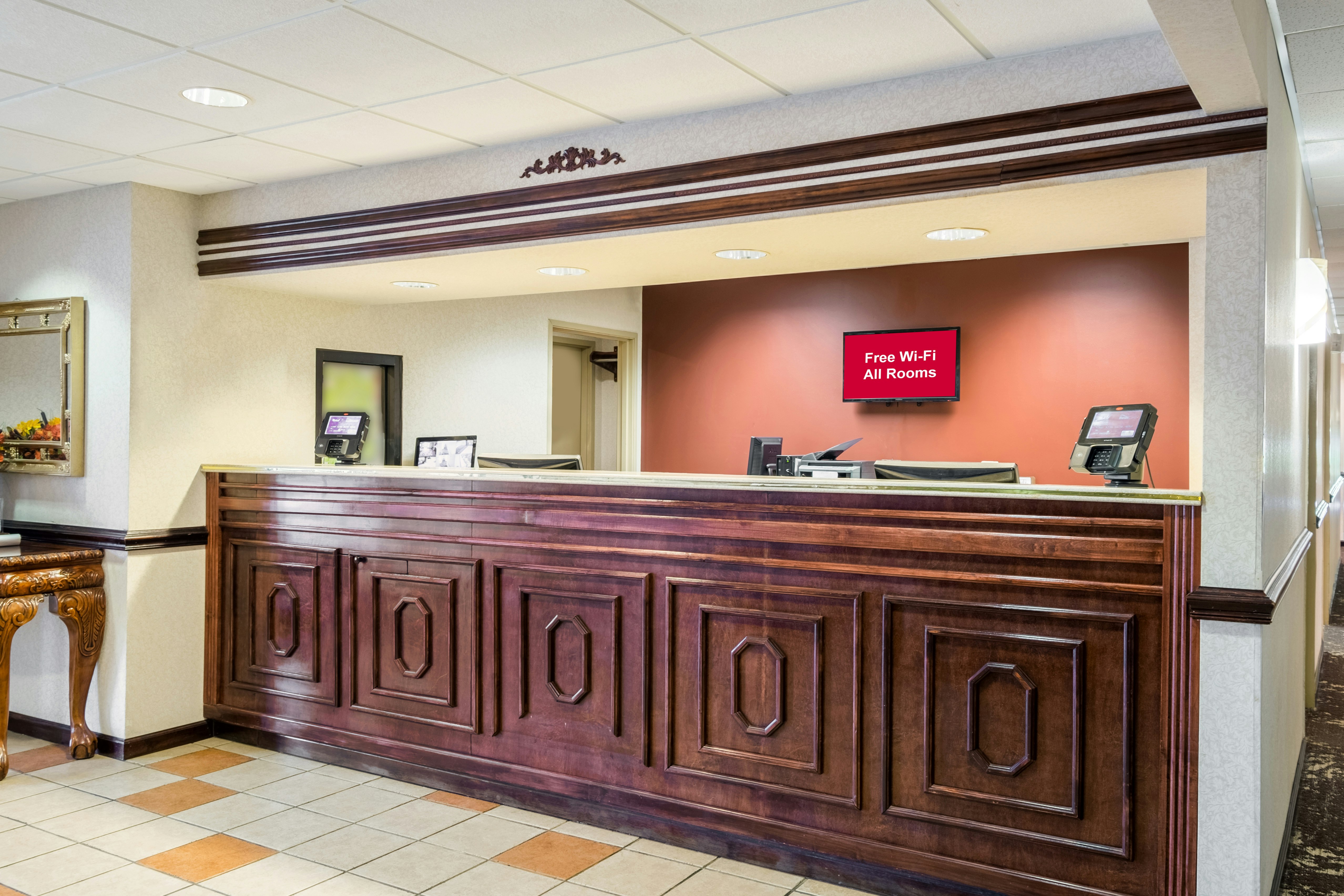 Red Roof Inn Hendersonville 9/32