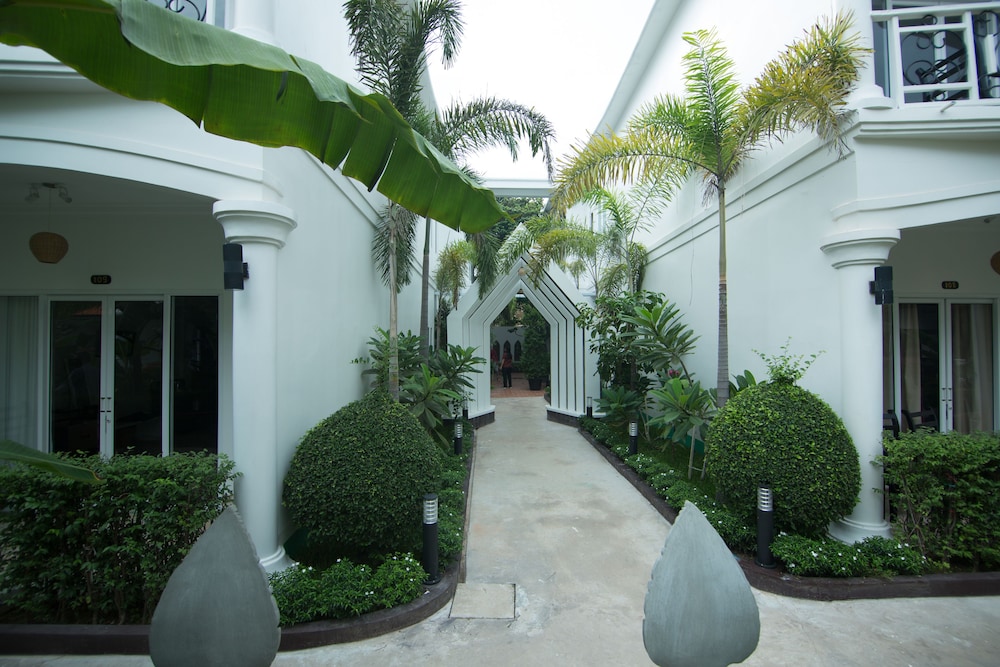 MARVEL HOLIDAY BOUTIQUE VILLA 57/65