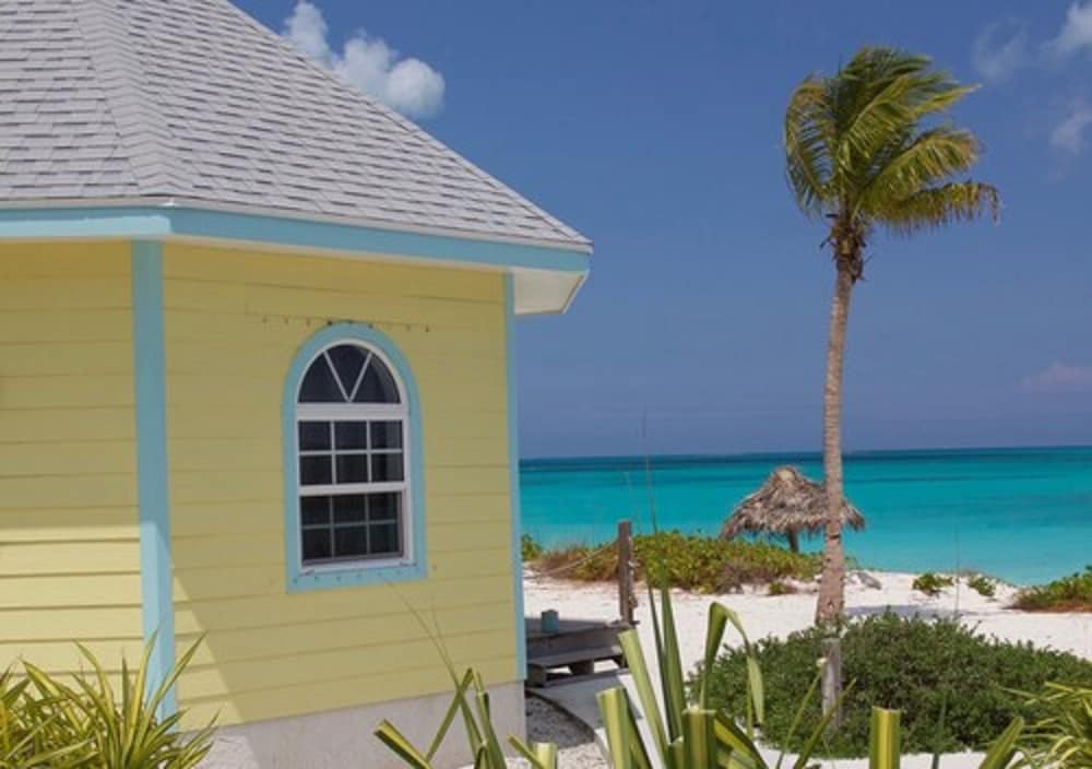 Paradise Bay 42/50