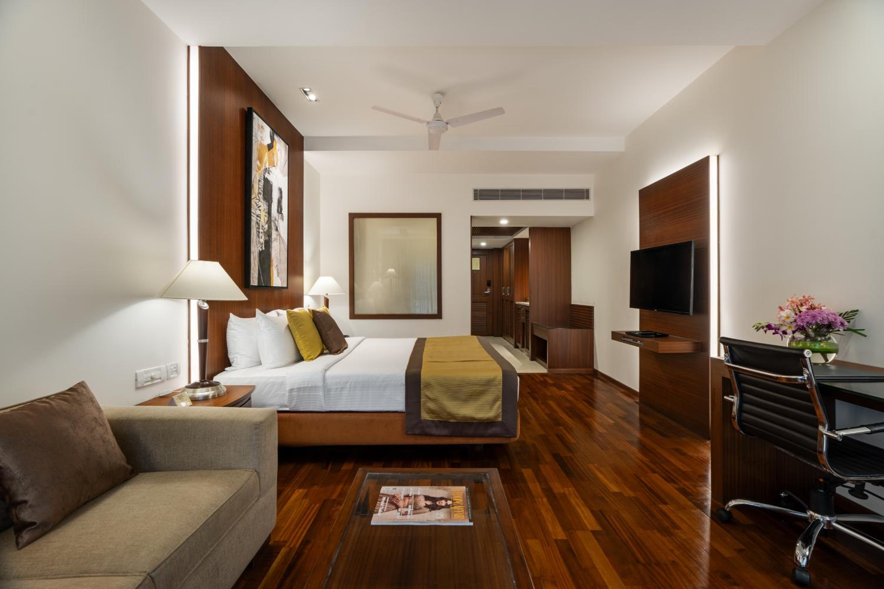 غرفة كلوب بسرير كينج، Palm Meadows Resort 2/2