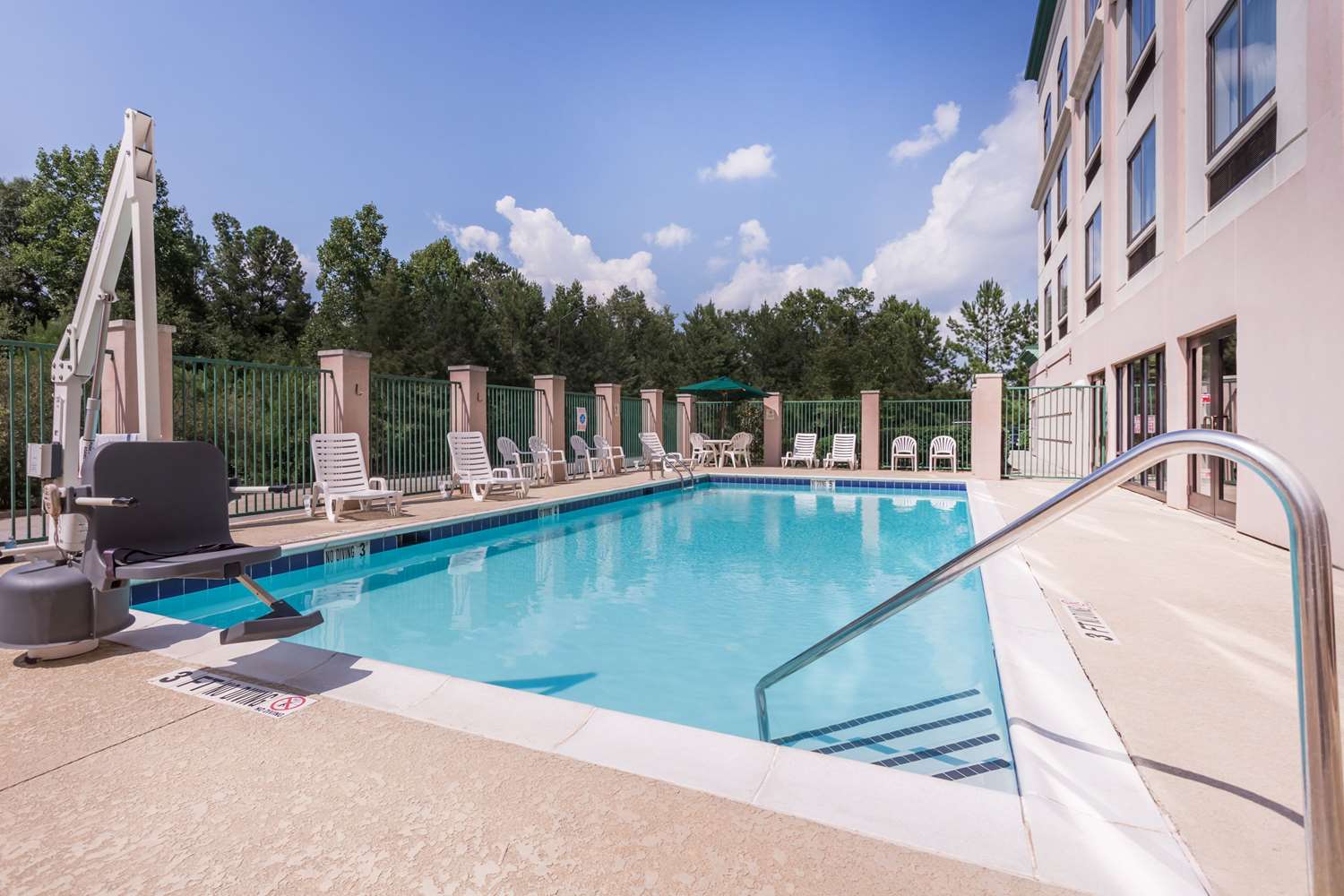 Wingate By Wyndham Lagrange 9/11