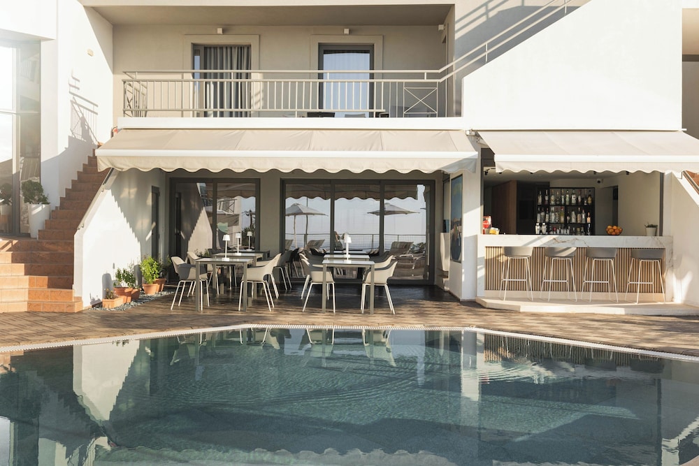 Bella Vista Hotel Apartments 23/49