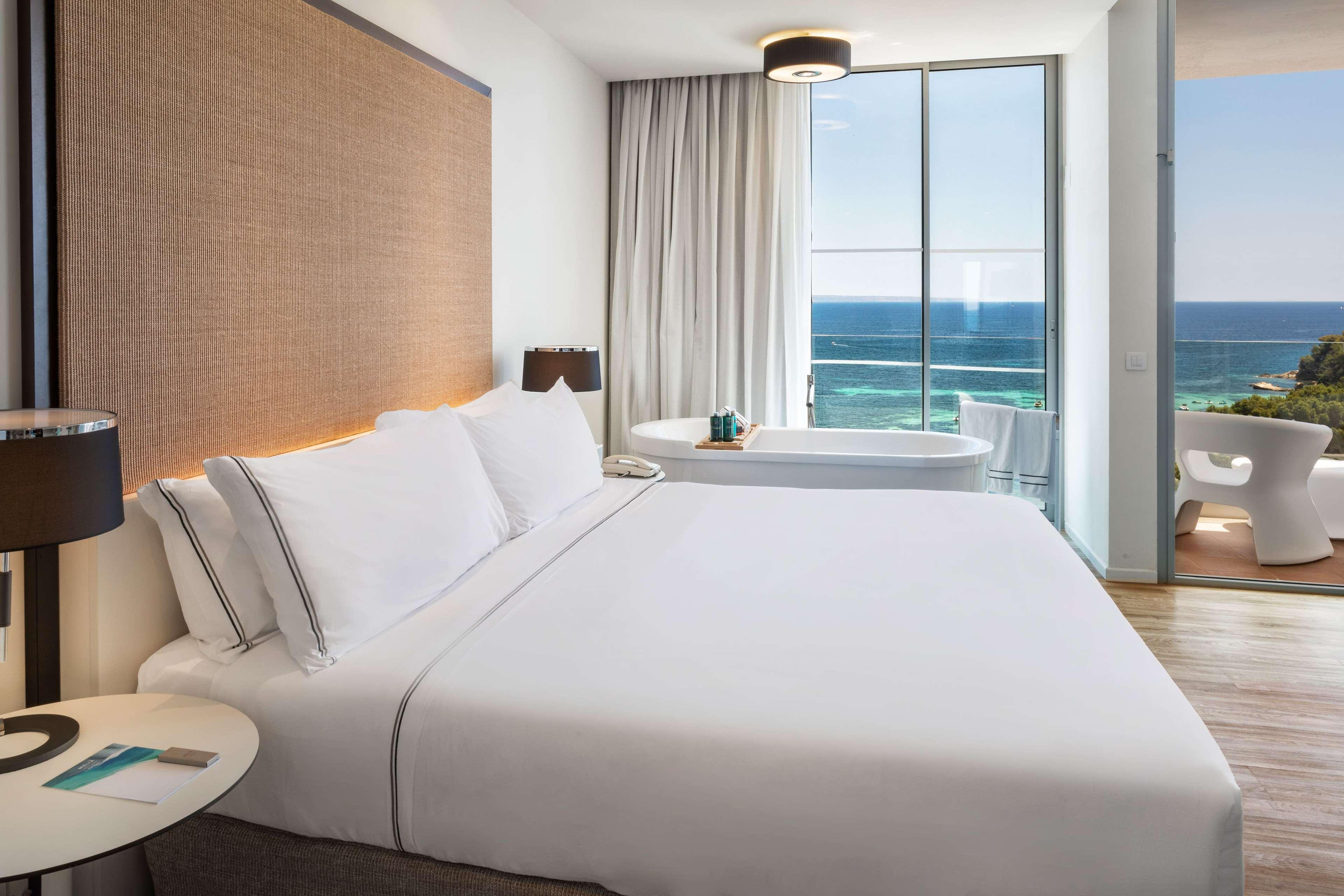 Penthouse, Suite