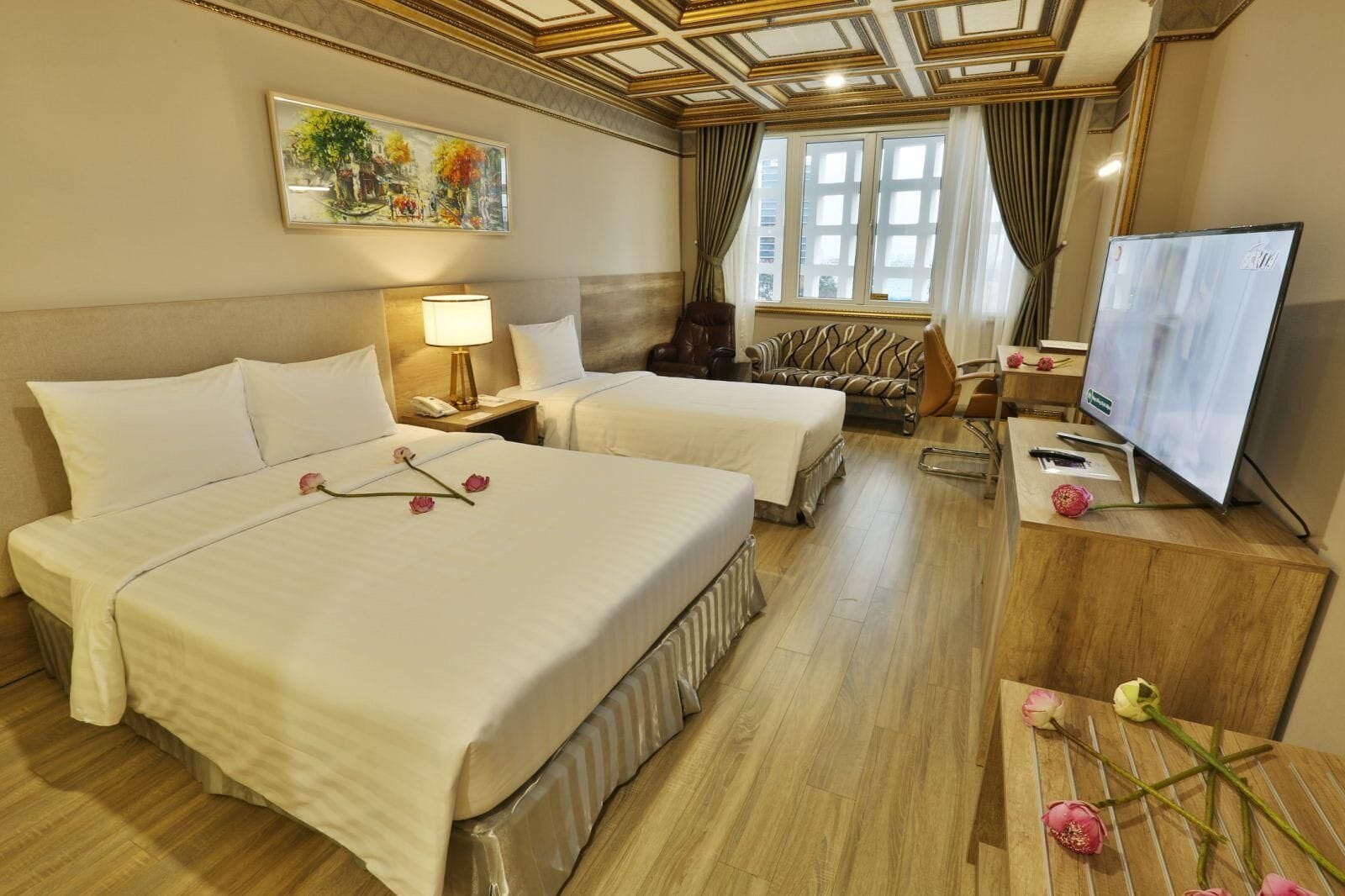 Plus, Premium, Twin Beds، Lotus Saigon Hotel 2/10
