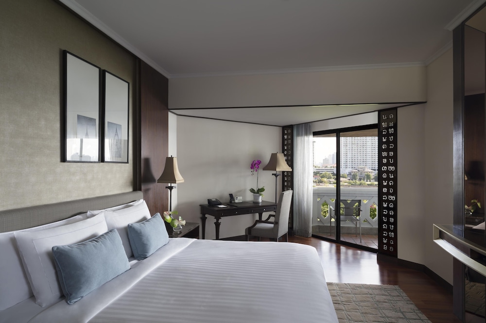 Anantara Riverside Bangkok Resort 15/43