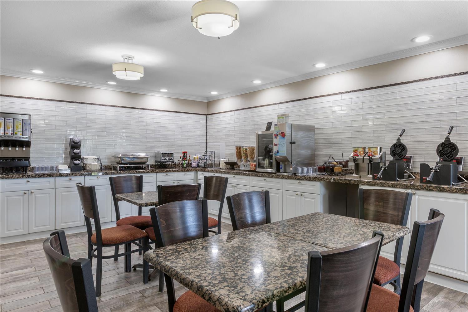 Best Western Brady Inn 21/26