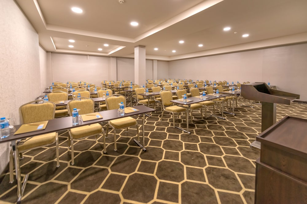 Nashira City Resort Hotel 38/50