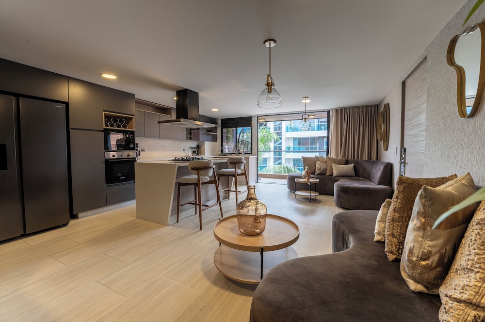 Luxury Suites Prana By Cadissa 35/50
