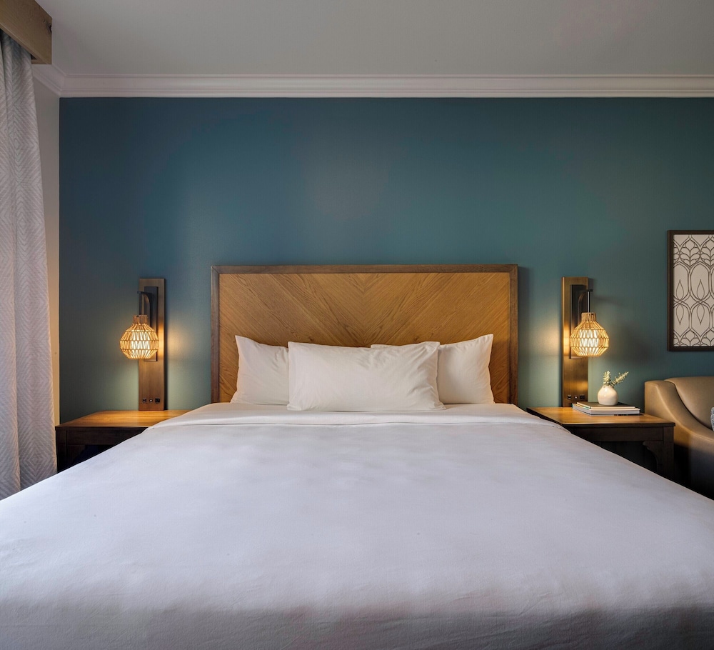 Renovated, Studio, Suite, King Bed