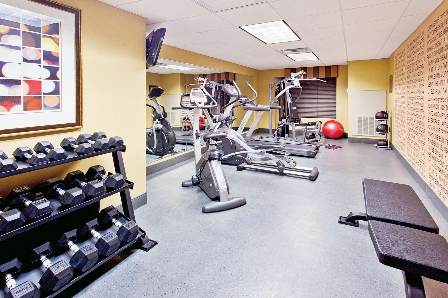 La Quinta Inn Suites Warner Robins 35/62