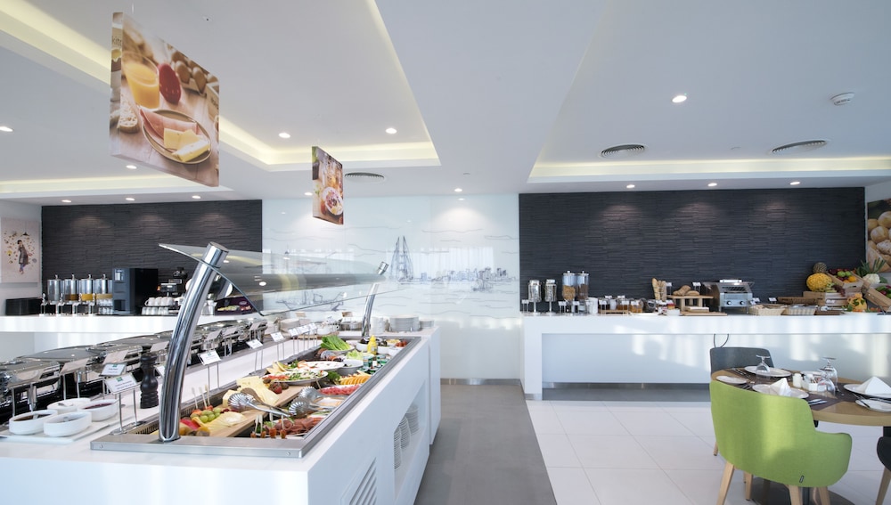 Ibis Styles Manama Diplomatic Area 17/82