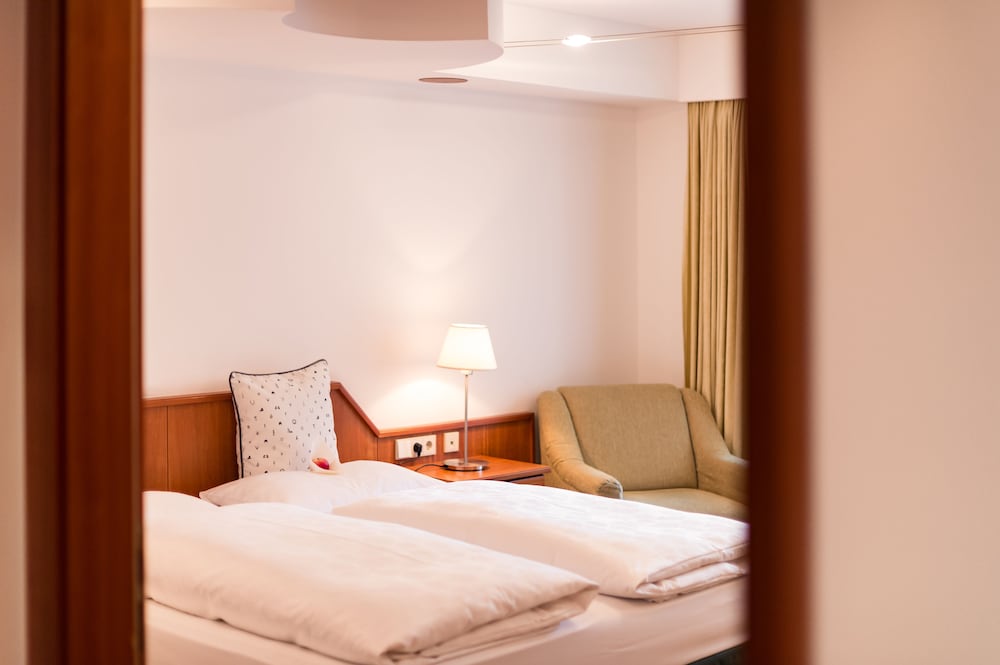 Hotel Krone 11/50