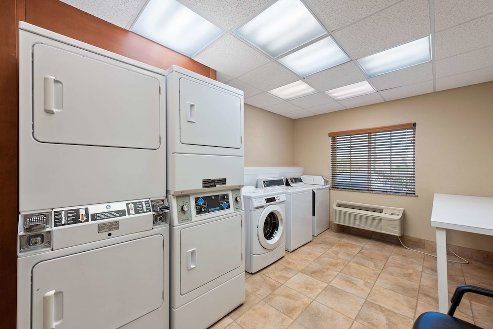 Extended Stay America Suites Houston - IAH Airport 31/62
