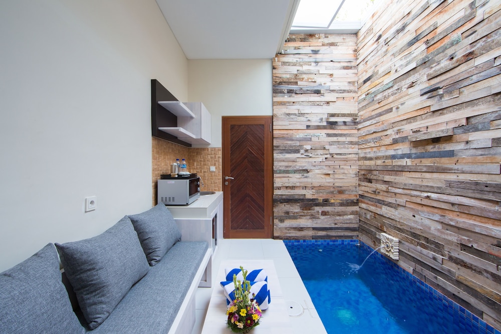 Paisa Seminyak Living 40/50