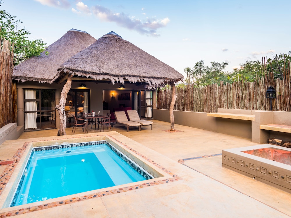 Ivory Tree Game Lodge 4/69