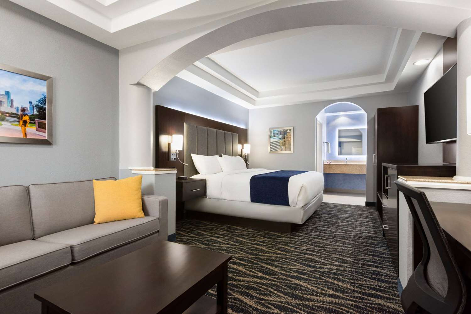Days Inn & Suites by Wyndham Houston Hobby Airport 14/41