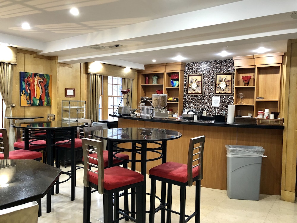 The Eldon Luxury Suites 42/51
