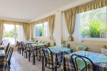 Daniel Hotel - Adults Only 32/39