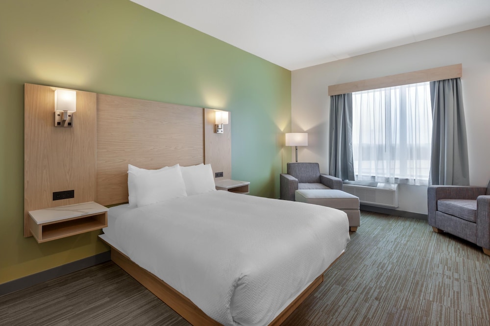 Best Western Plus Kawartha Lakes Hotel & Suites 15/52