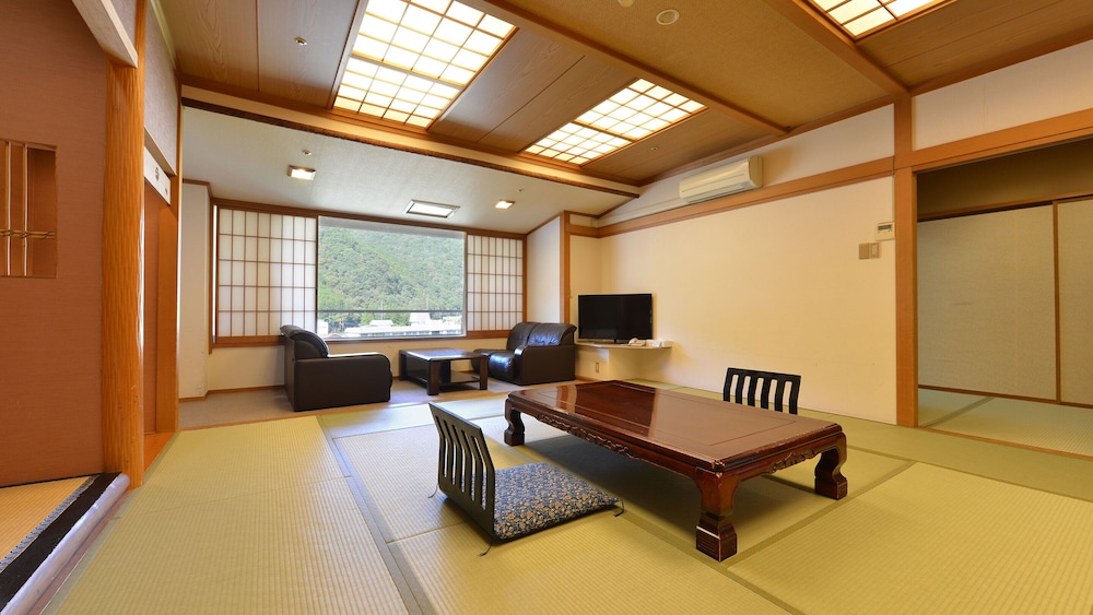 Hotel Kinugawa Gyoen 44/55