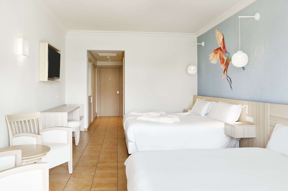 Iberostar Waves Founty Beach 13/66