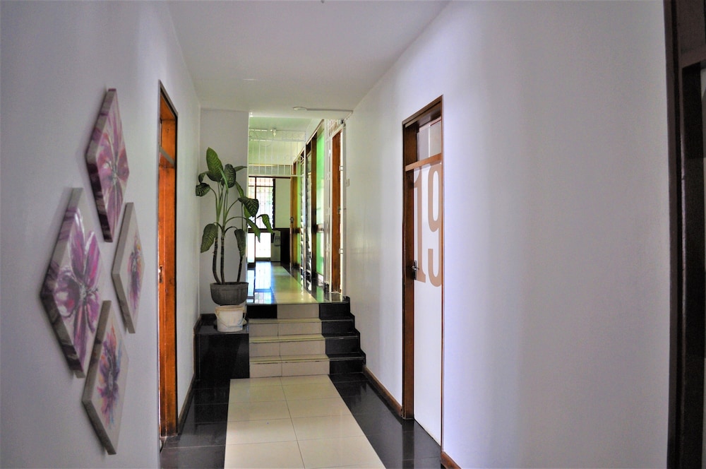 Natwange Backpackers 10/36