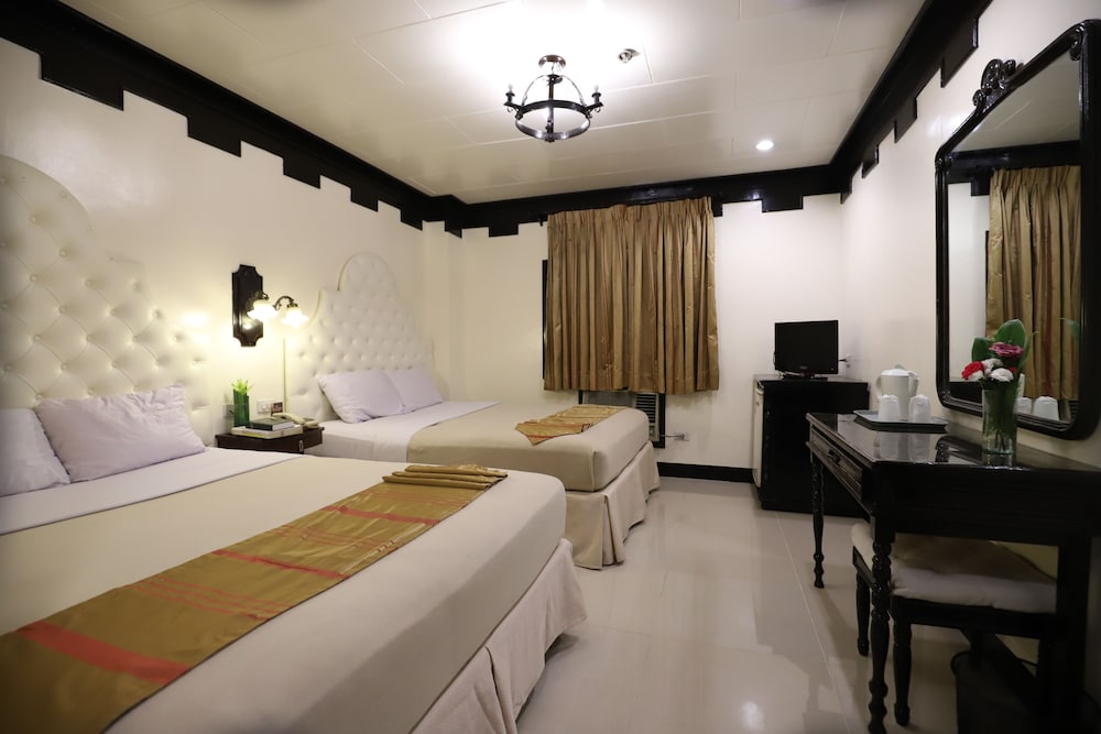 Camelot Hotel Quezon City powered by Cocotel 29/75
