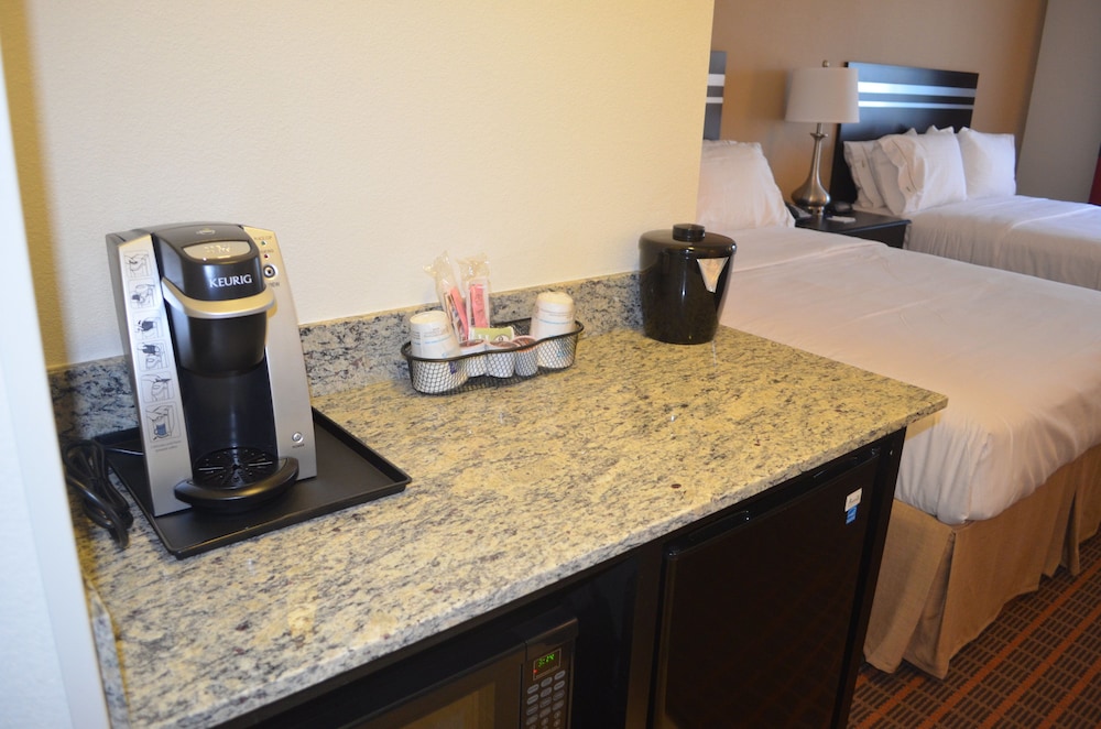 Holiday Inn Express Suites Golden Denver Area 38/45