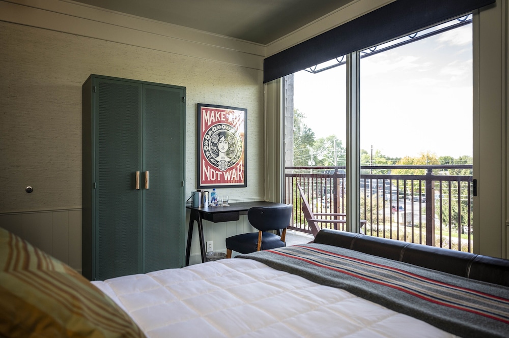 Hotel Broad Ripple 11/46