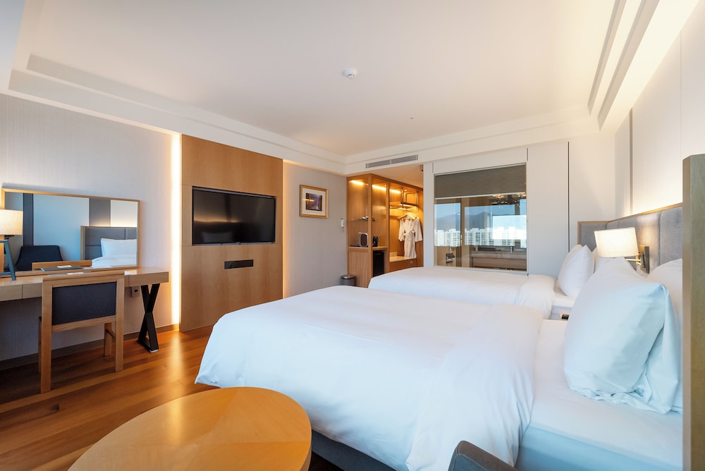 Inner, Deluxe, Twin Beds