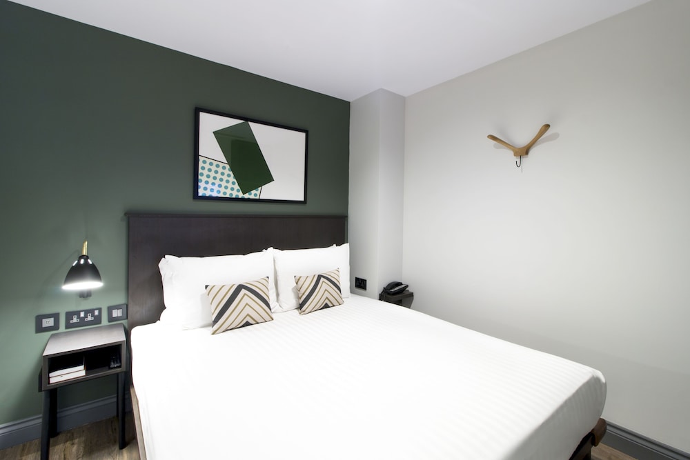 1 BEDROOM, DELUXE, SUITE