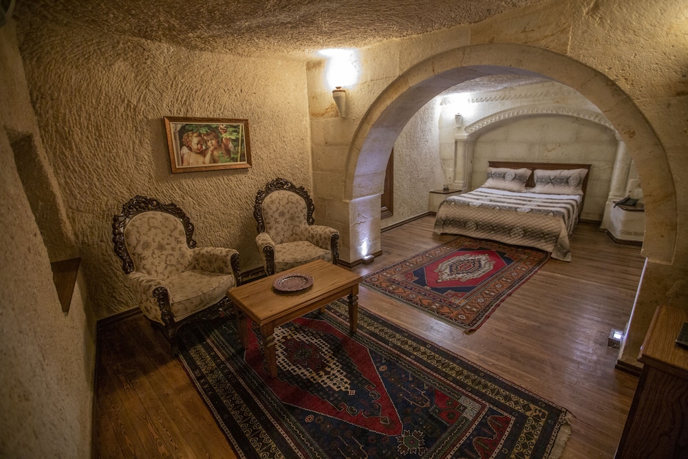 Stone House Cave 42/65