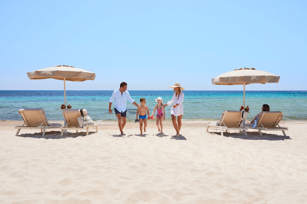 Forte Village Resort Hotel Castello 60/66