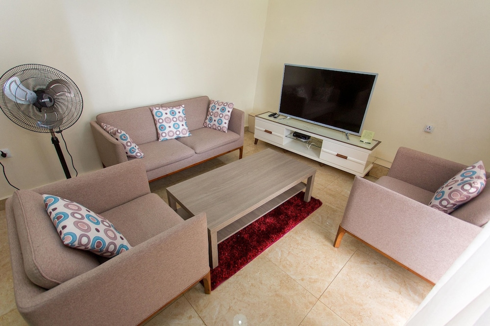 Pcg Gishushu Apartment 10/23