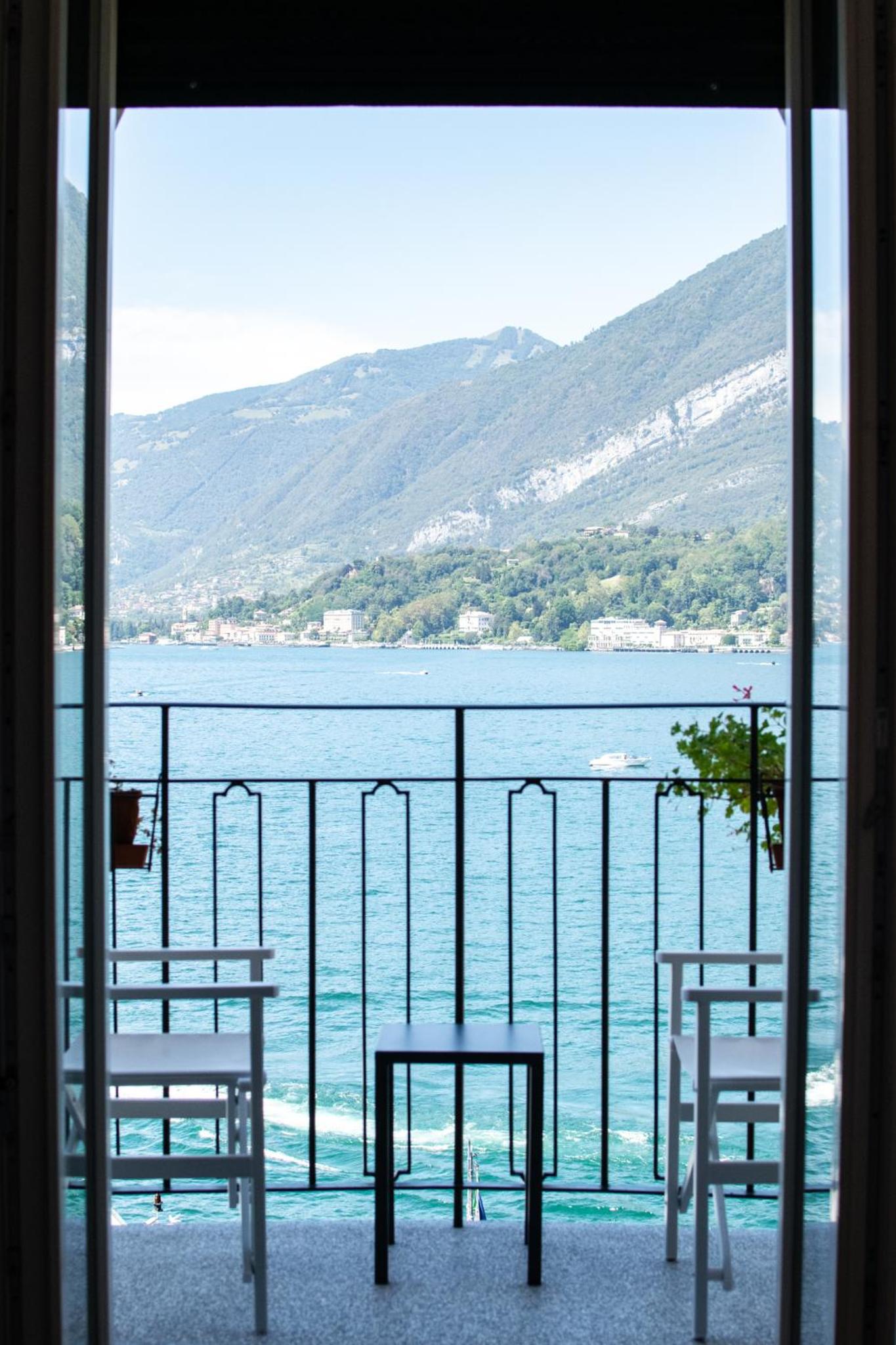 Hotel Du Lac 43/50