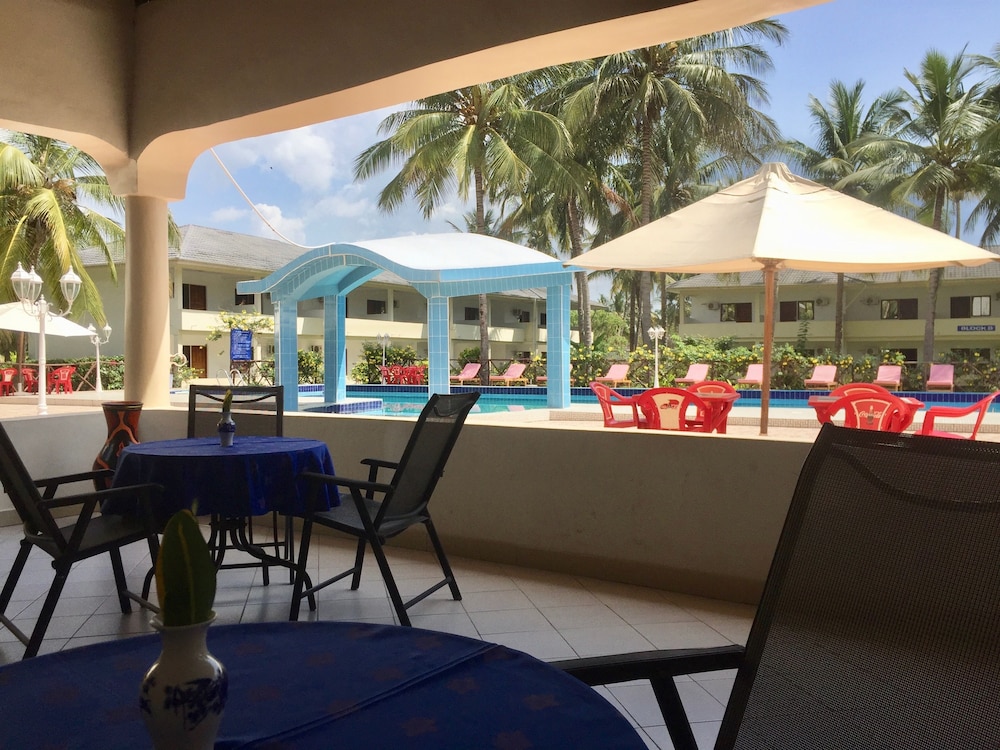 Oceanic Bay Hotel and Resort 26/43