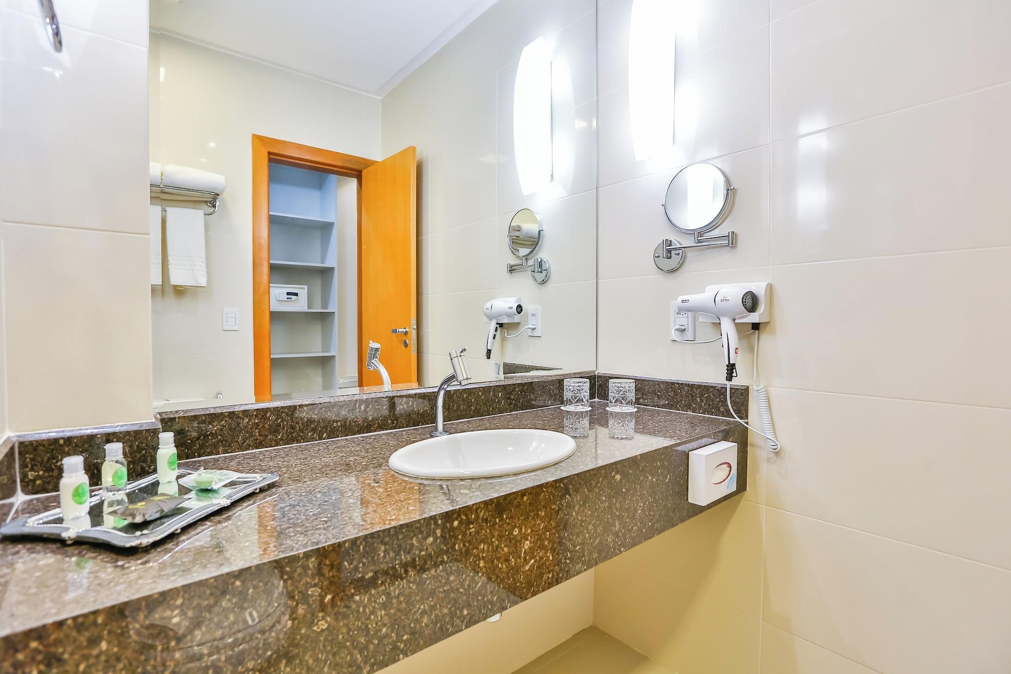 Deluxe, Multiple Beds، Golden Lis Hotel Boutique 5/5