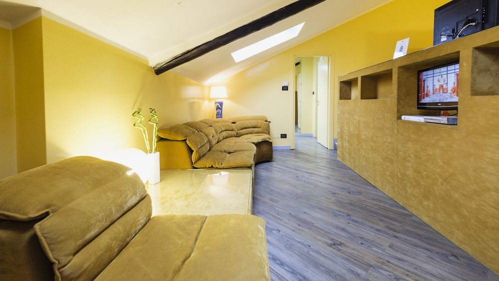 Residence Sacchi 23/80