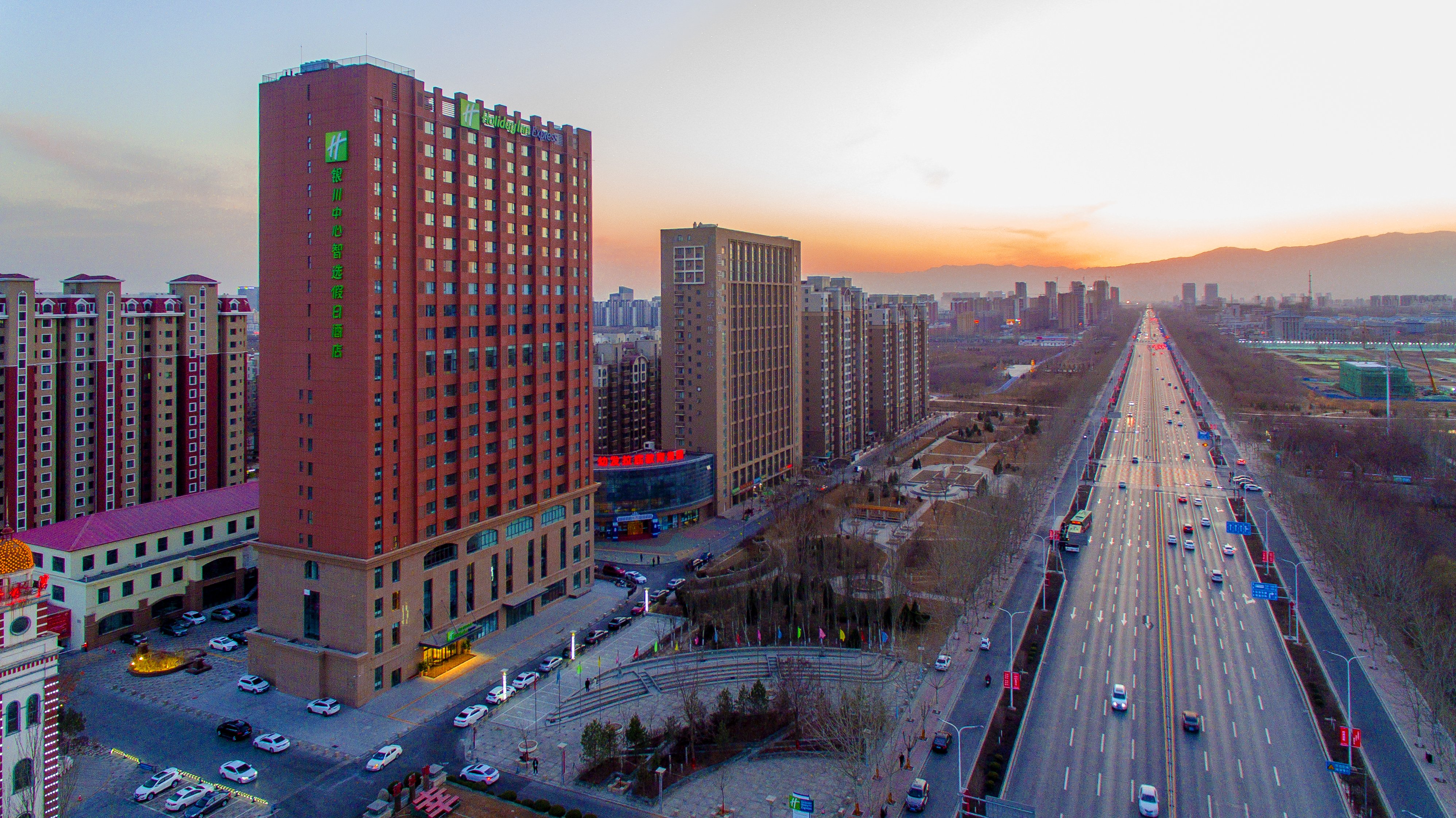 Holiday Inn Express Yinchuan Downtown 47/50