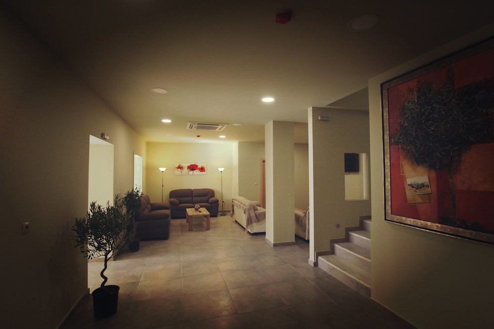 Hotel Kontes 44/65