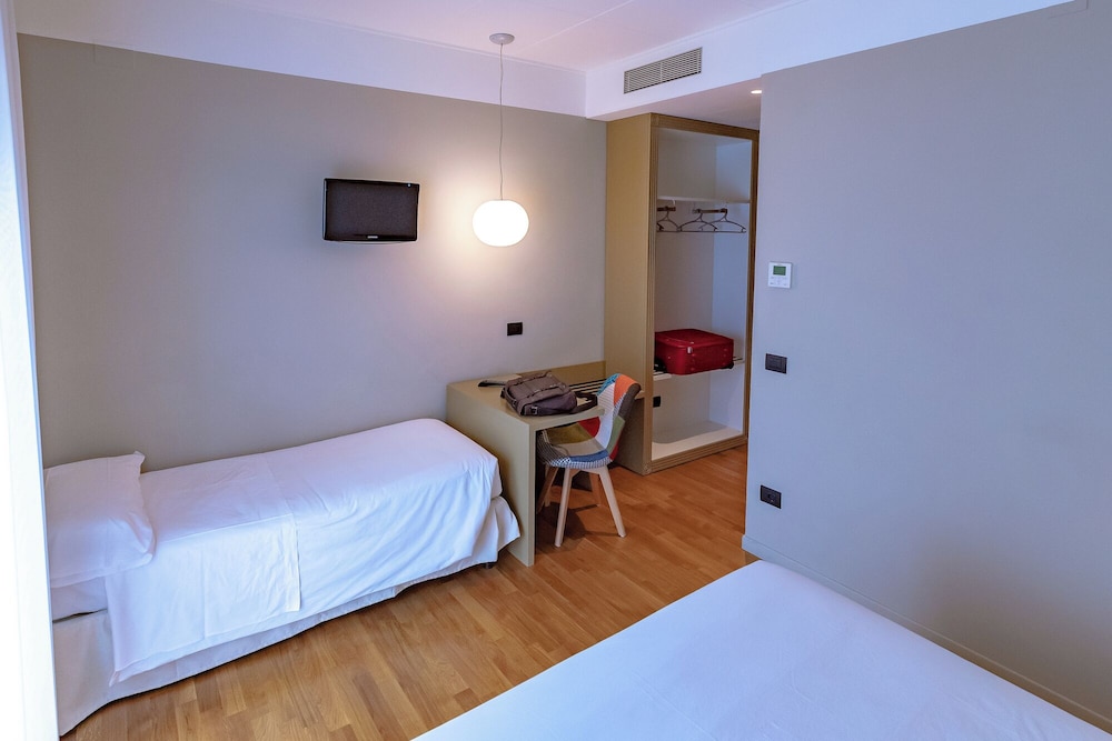 Hotel Moderno Assisi 13/50