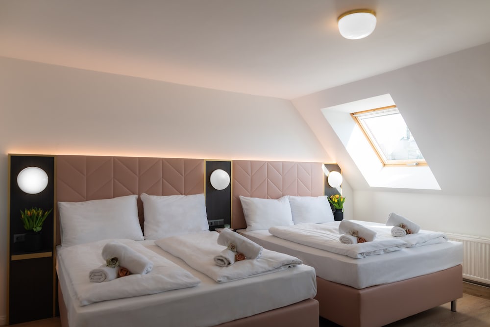 Florum Hotel (Ex Tabor Hotel) 10/56