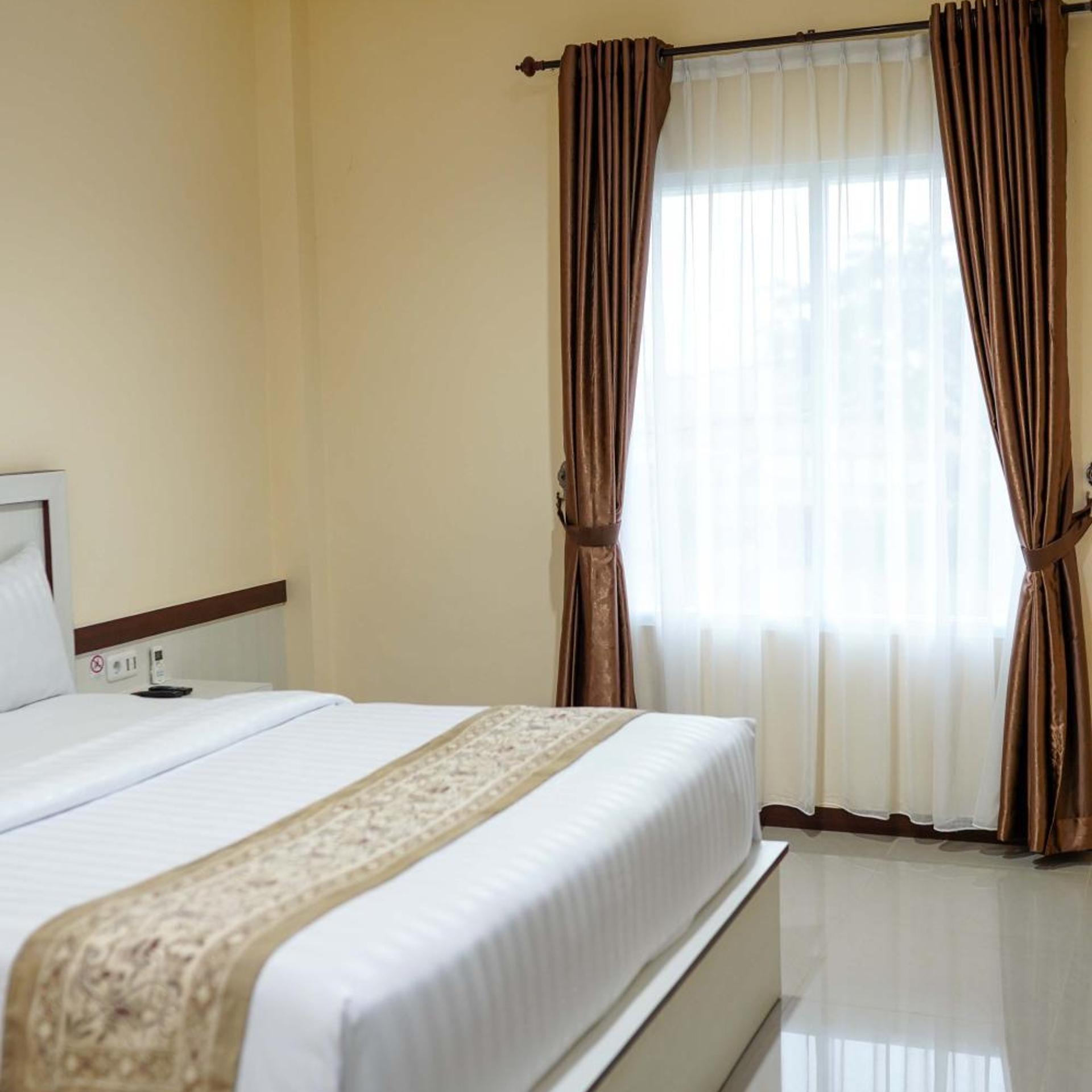 Grand Buana Lestari Hotel 9/35