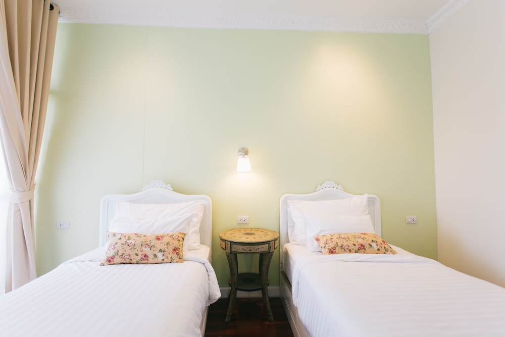 Nai Suan Bed And Breakfast 44/69
