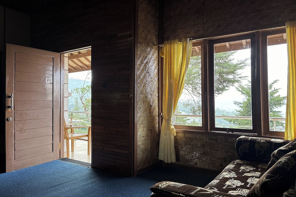 Puncak Darajat Highland by Zuzu 29/50