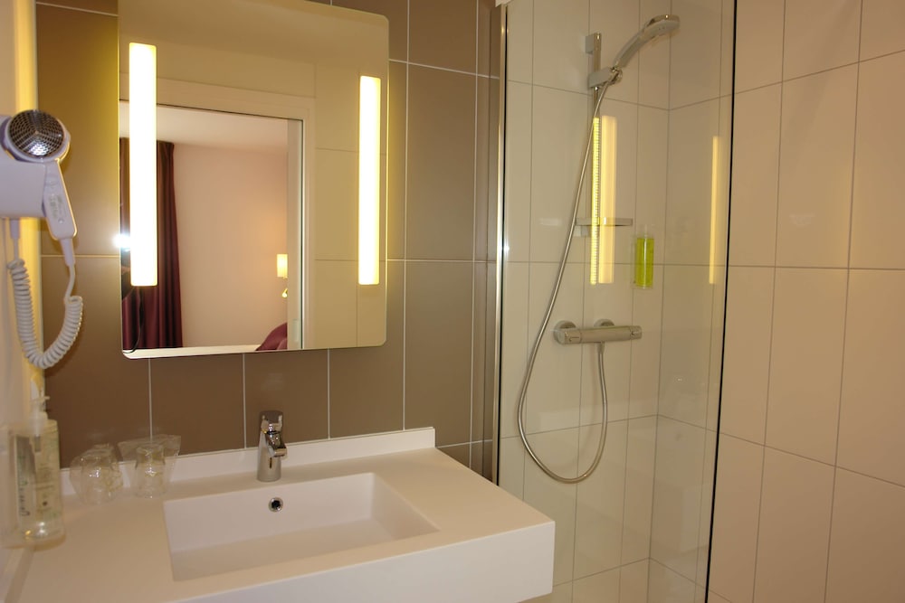 Brit Hotel Vendee Mer 32/33