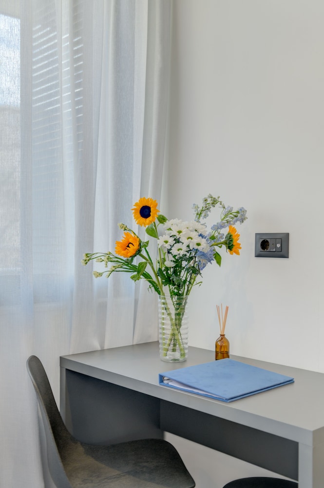 Lichia Amia Luxe Rooms 3/21