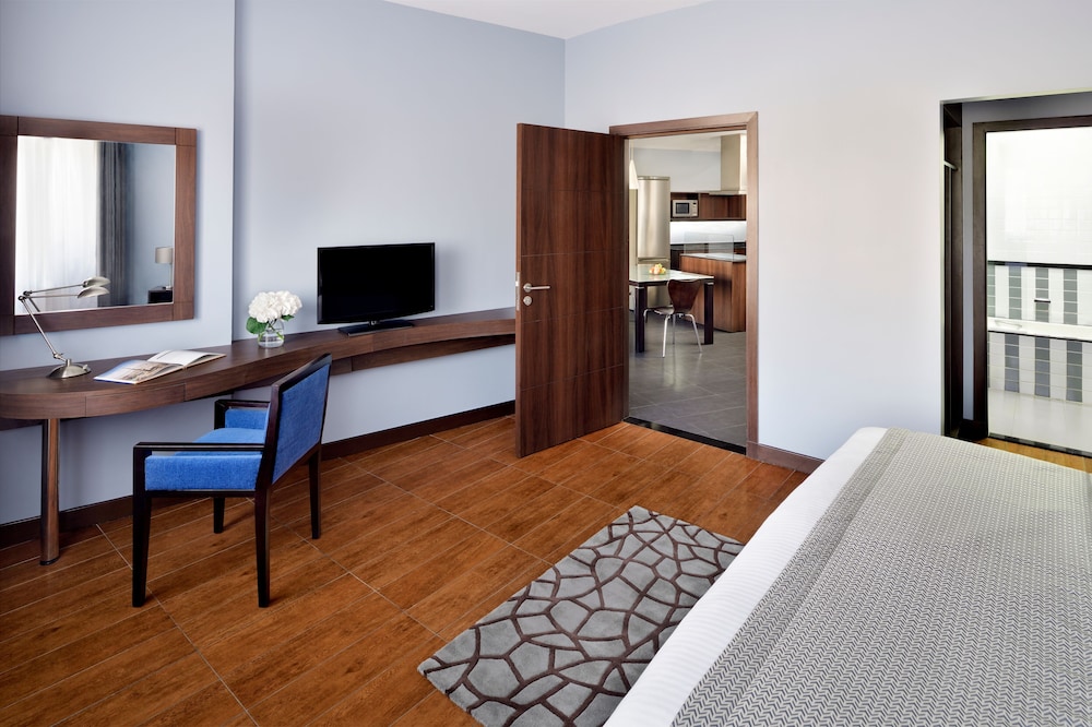 Movenpick Hotel Apartments Al Mamzar 18/64